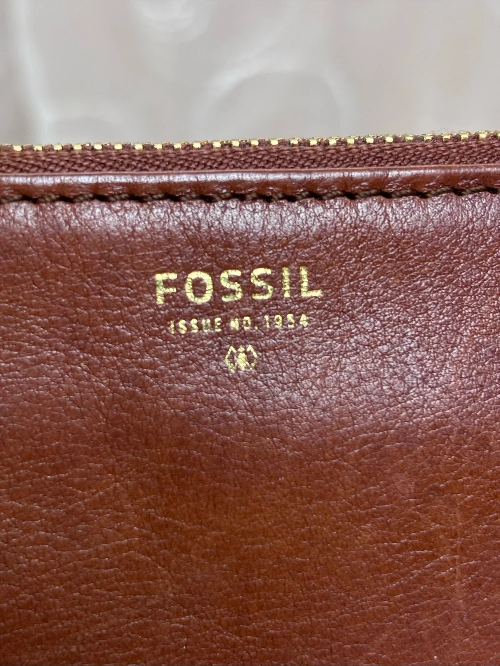 Fossil Tan Leather Wristlet With Silver Metallic Gusset Detail